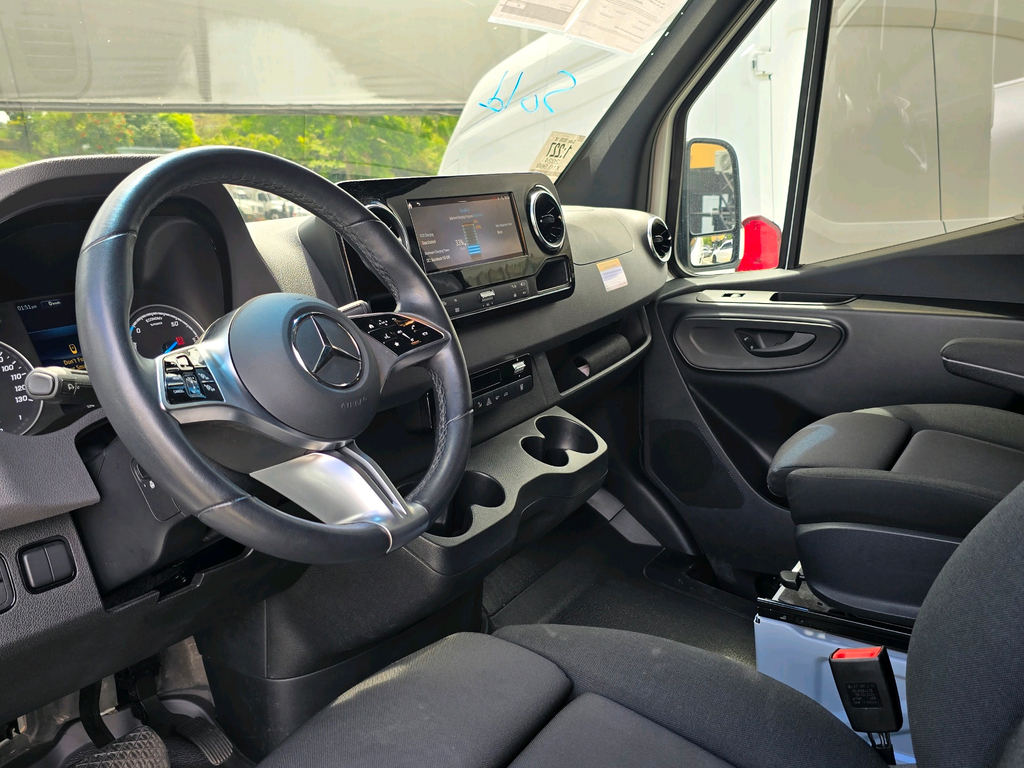 mercedes-benz esprinter cargo van 2024 W1Y4VCHY0RT188346 image mercedes-benz esprinter cargo van 2024 W1Y4VCHY0RT188346 image